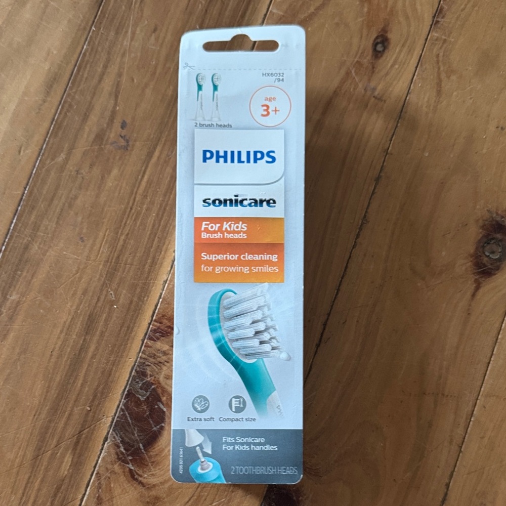 Philips Kids Toothbrush Replacement Heads in Teal and White